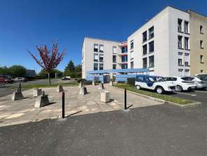Vente Bureaux et commerces 166 m&sup2;Le Rheu
