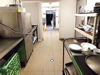 Bureaux et commerces 19 pièces