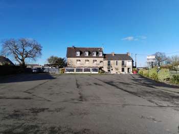 Bureaux et commerces 19 pièces