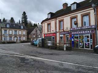 Bureaux et commerces 5 pièces