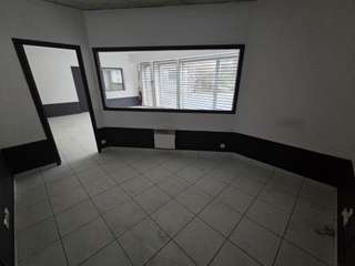 Bureaux et commerces 5 pièces