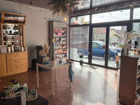 Bureaux et commerces 11 pièces