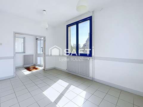 Bureaux et commerces 8 pièces Les Pieux 50