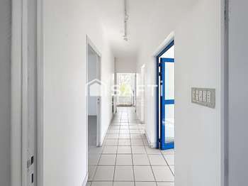Bureaux et commerces 8 pièces