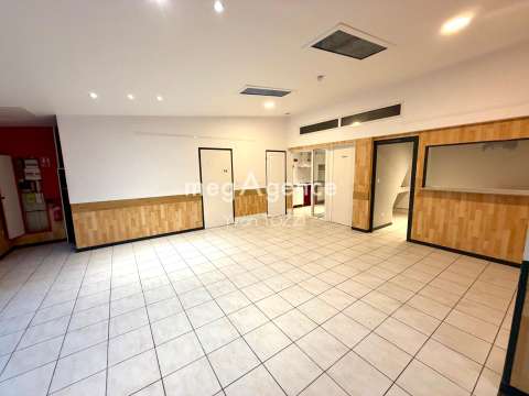 Bureaux et commerces 5 pièces
