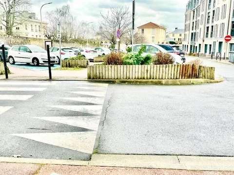 Bureaux et commerces 1 pièce