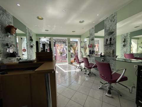 Bureaux et commerces 2 pièces