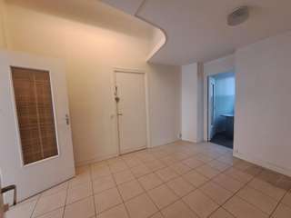 Bureaux et commerces 4 pièces