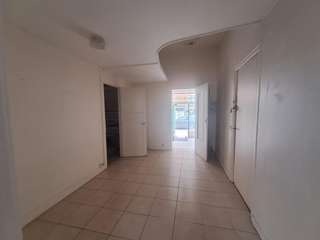 Bureaux et commerces 4 pièces