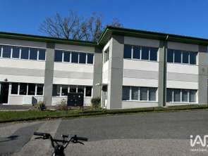 Vente Bureaux et commerces 81 m&sup2;Lissieu