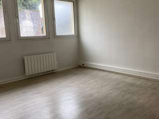 Bureaux et commerces 8 pièces