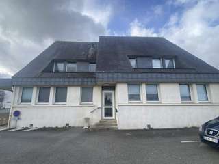 Bureaux et commerces 8 pièces