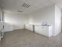 Bureaux et commerces 8 pièces
