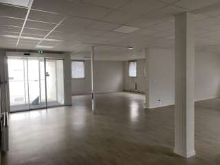 Bureaux et commerces 8 pièces