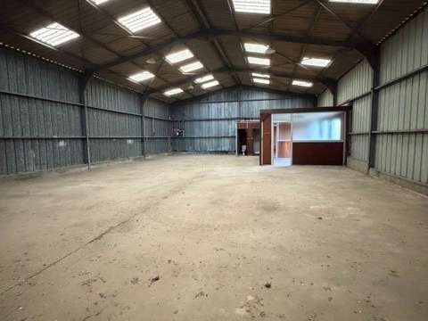 Bureaux et commerces 1 pièce