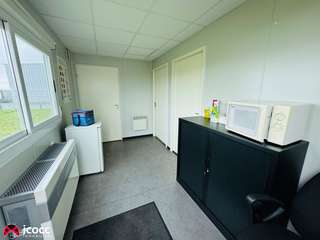 Bureaux et commerces 8 pièces