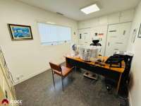 Bureaux et commerces 8 pièces Bureaux et commerces 8 pièces