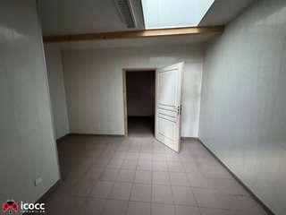 Bureaux et commerces 7 pièces