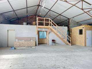 Bureaux et commerces 5 pièces