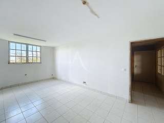 Bureaux et commerces 5 pièces