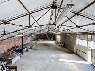 Bureaux et commerces 5 pièces