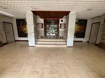 Bureaux et commerces 4 pièces