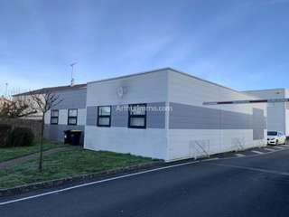 Bureaux et commerces 7 pièces