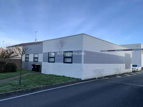 Bureaux et commerces 7 pièces