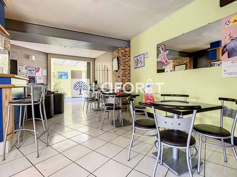 Bureaux et commerces 6 pièces