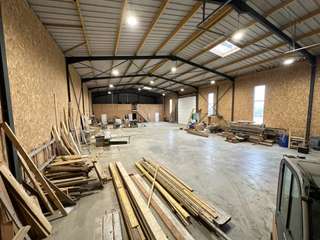 Bureaux et commerces 5 pièces