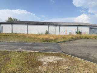 Bureaux et commerces 4 pièces