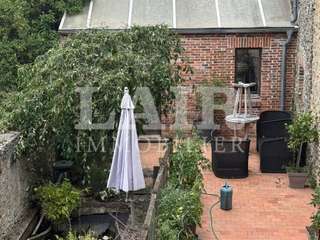 Bureaux et commerces 4 pièces