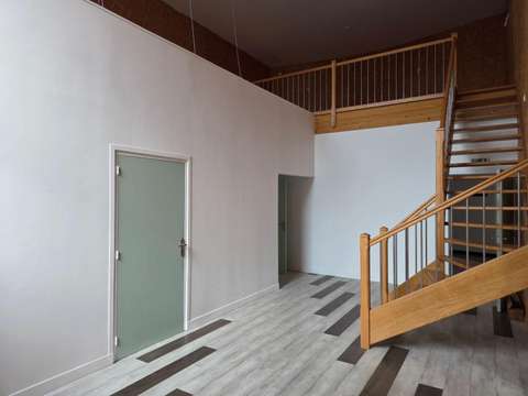 Bureaux et commerces 3 pièces Mayenne 53