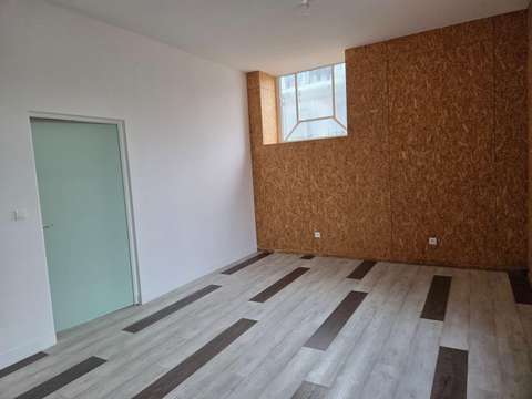Bureaux et commerces 3 pièces