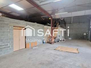 Bureaux et commerces 7 pièces
