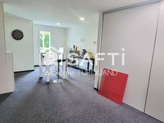 Bureaux et commerces 7 pièces