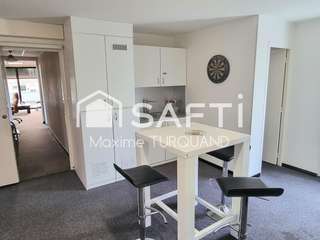 Bureaux et commerces 7 pièces