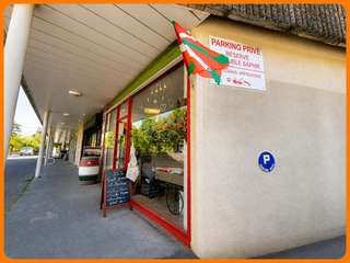 Bureaux et commerces 2 pièces Bureaux et commerces 2 pièces