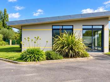 Bureaux et commerces 5 pièces