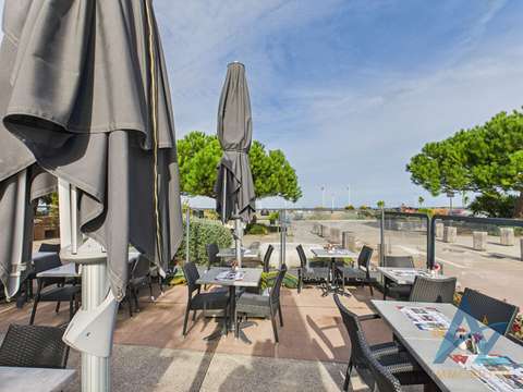 Bureaux et commerces Merville-Franceville-Plage 14