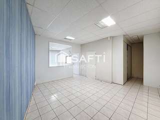 Bureaux et commerces 4 pièces