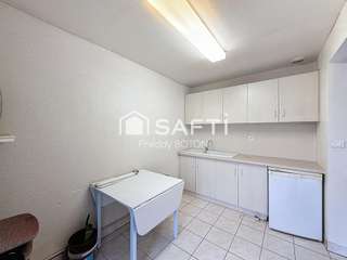 Bureaux et commerces 4 pièces