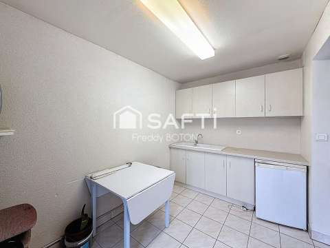 Bureaux et commerces 4 pièces