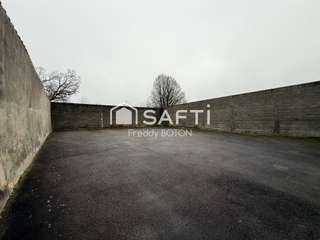 Bureaux et commerces 4 pièces