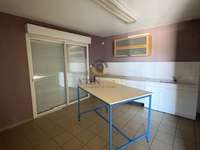 Bureaux et commerces 2 pièces