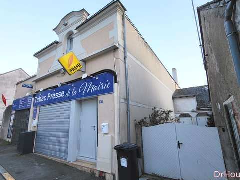 Bureaux et commerces 2 pièces Montjean-sur-Loire 49