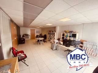 Bureaux et commerces 6 pièces