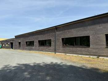 Photo Bureaux et commerces Montréverd