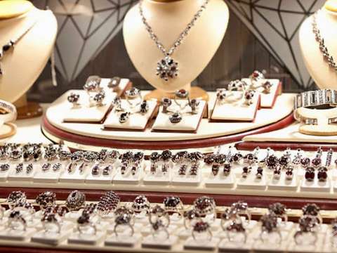 Bureaux et commerces Mordelles 35