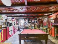 Bureaux et commerces 7 pièces